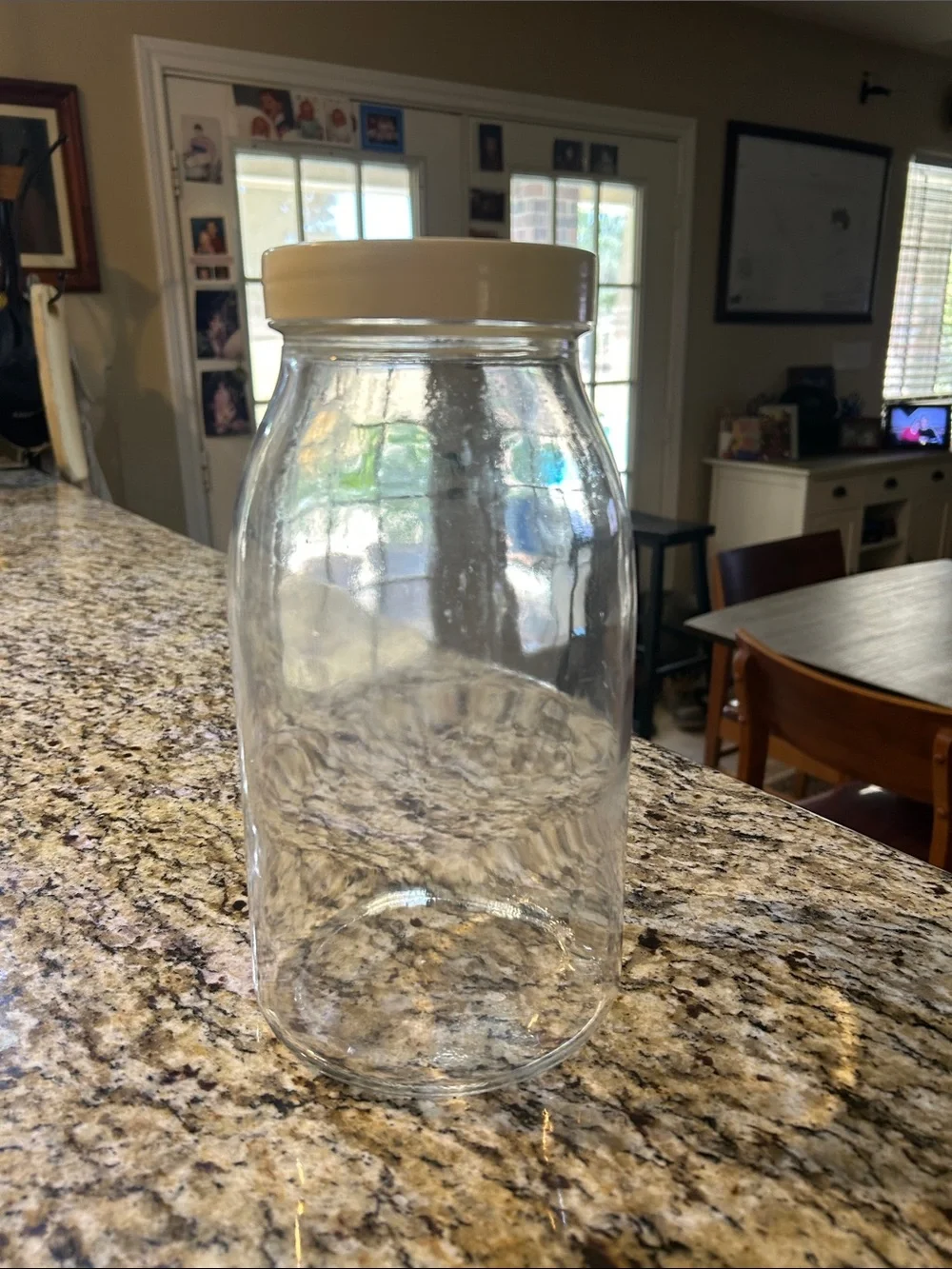 Vintage 3 liter Clear Glass Storage Jar with Easy Open Lid